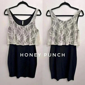 Honey Punch Women’s black 2 - in 1 Lace Overlay bodycon dress size M